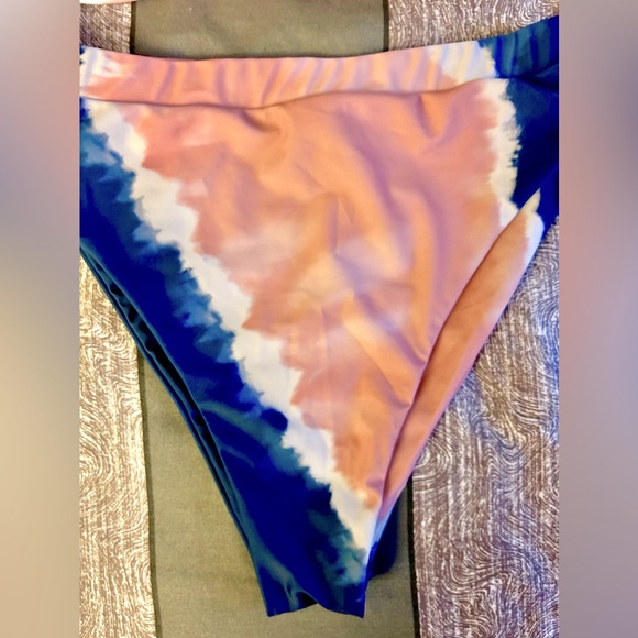 Tie dye bandeau top bikini 👙 - Picture 6 of 6